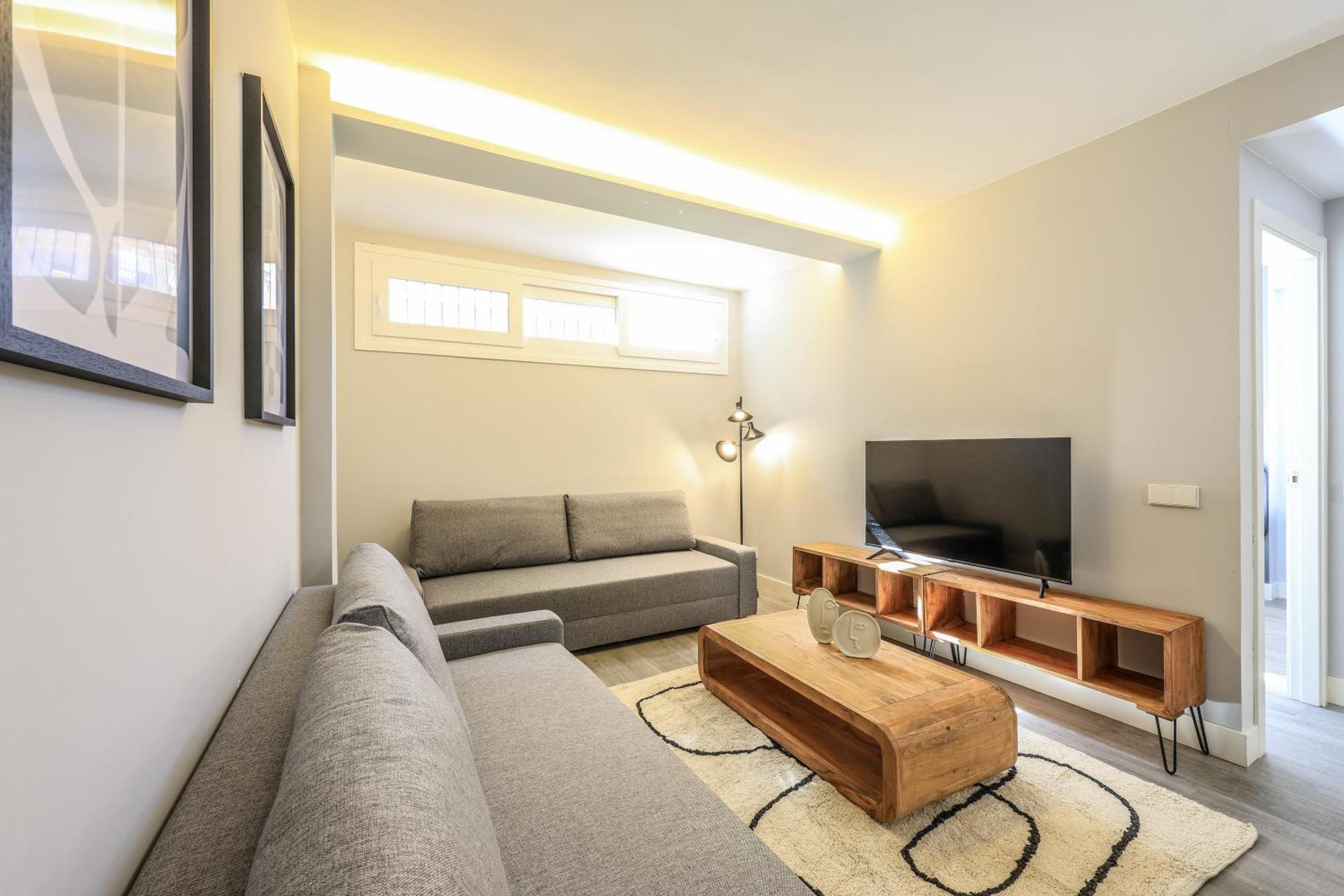Apartamentos Reformados En Arturo Soria Madrid Exterior photo