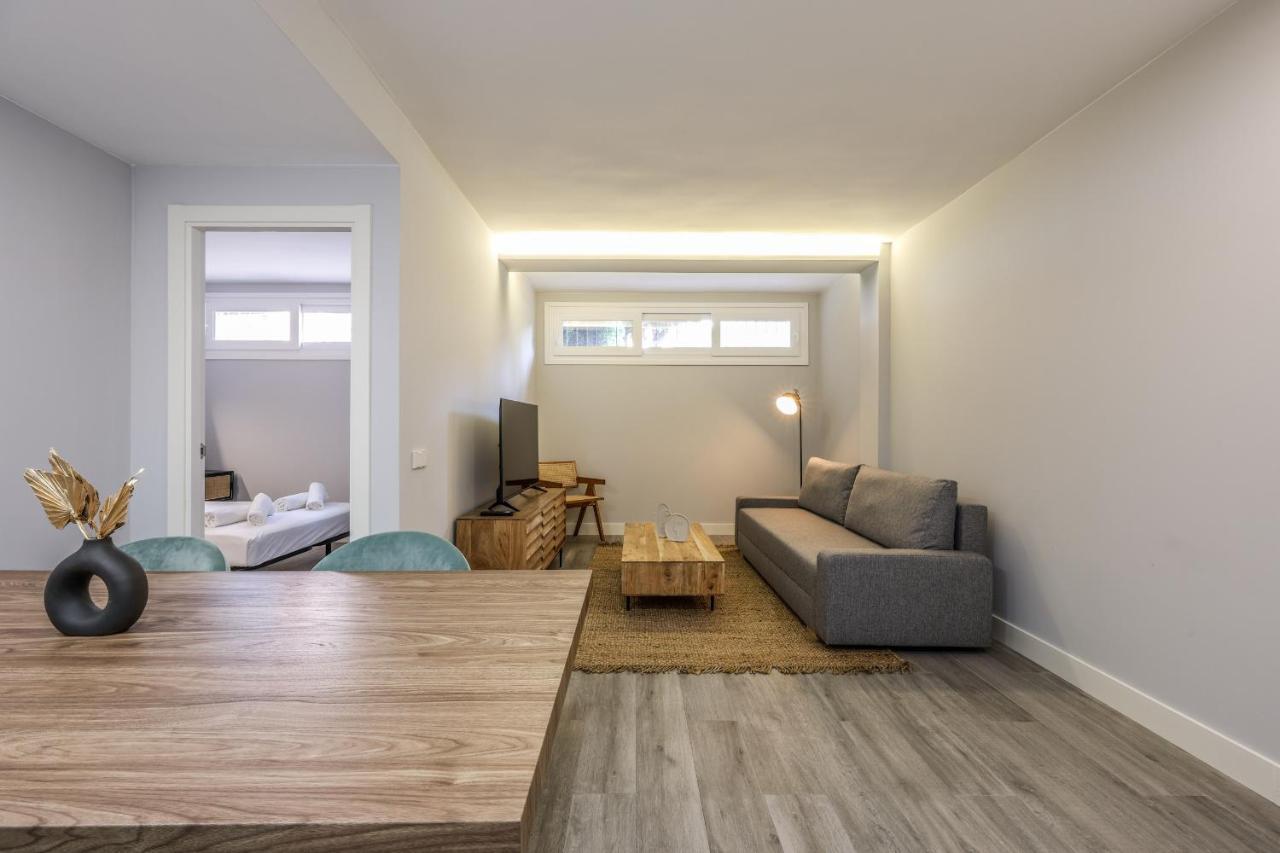 Apartamentos Reformados En Arturo Soria Madrid Exterior photo