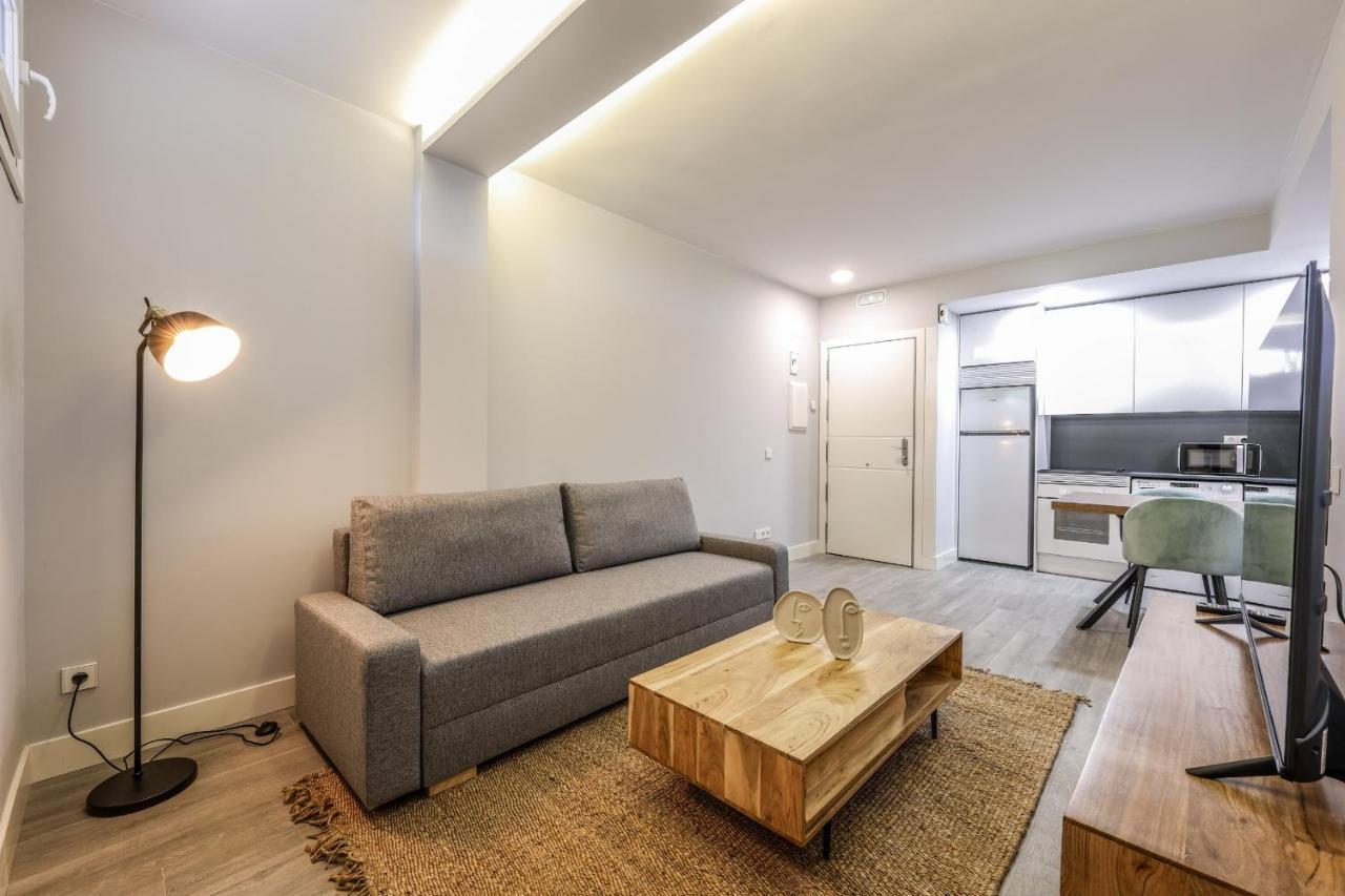 Apartamentos Reformados En Arturo Soria Madrid Exterior photo