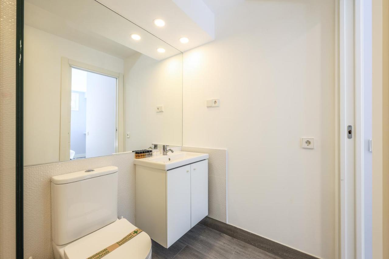 Apartamentos Reformados En Arturo Soria Madrid Exterior photo