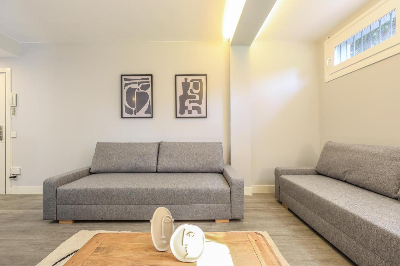 Apartamentos Reformados En Arturo Soria Madrid Exterior photo