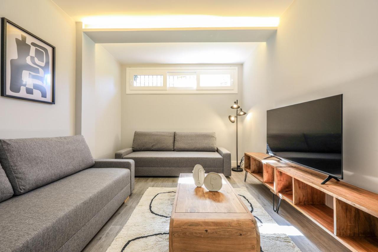 Apartamentos Reformados En Arturo Soria Madrid Exterior photo