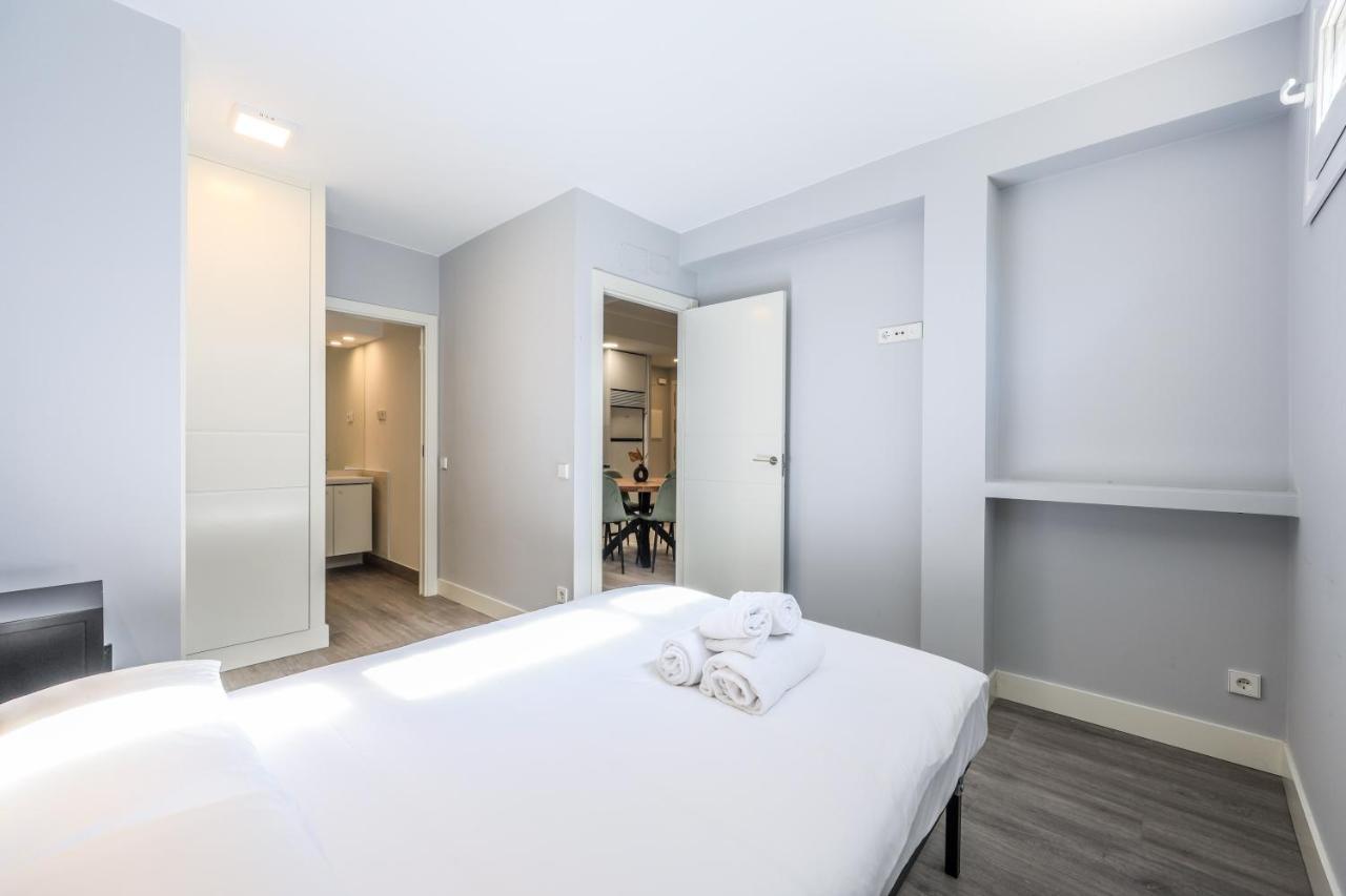 Apartamentos Reformados En Arturo Soria Madrid Exterior photo